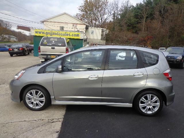Name: 2010_honda_fit_sport_storm_silver_metallic_silver_in_carrollton_maryland_25100034161864.jpg
Views: 3648
Size: 55.3 KB