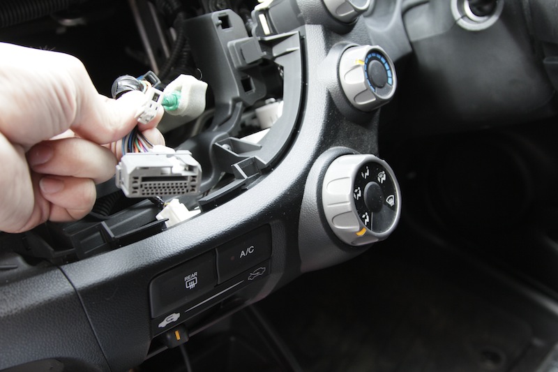 Name:  existing%20plug%20from%20car.jpg
Views: 8111
Size:  96.4 KB