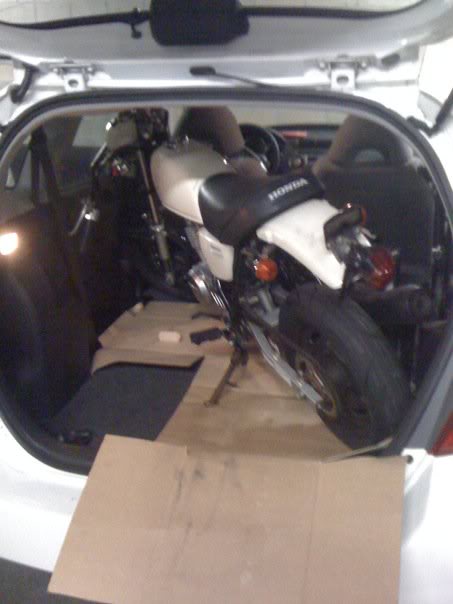 Name:  apeinsidethefit.jpg
Views: 1688
Size:  33.4 KB