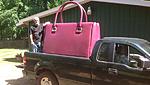 Hack my door locks?!-80-atlanta_props_giant_purse_41133e7df464adc1828d9e2dfdc16c78bd61cfb3.jpg