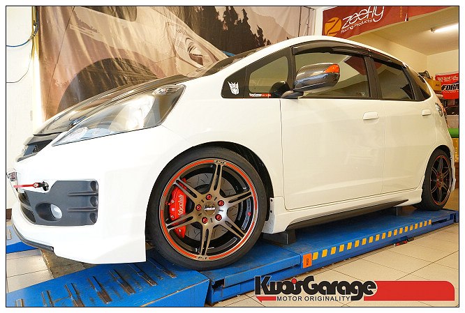 Name:  Kuosgarage5lugswap.jpg
Views: 232
Size:  88.4 KB