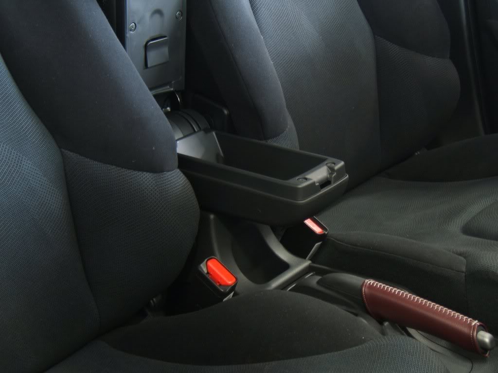 Name: armrest2.jpg
Views: 2193
Size: 65.1 KB