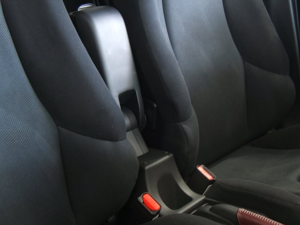 Name:  armrest3.jpg
Views: 2153
Size:  72.9 KB