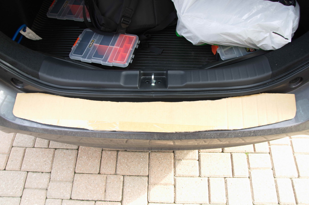 Name:  rear%20bumper%20guard%20on%20car%20b.jpg
Views: 345
Size:  167.5 KB