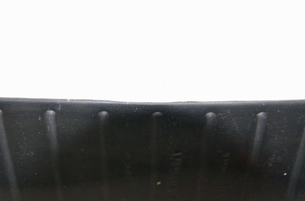 Name:  rear%20bumper%20guard%20defect%20b.jpg
Views: 299
Size:  95.1 KB