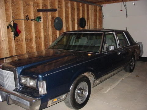 Name: 1988LincolnTowncar1_zpssi0rp5wk.jpg
Views: 146
Size: 49.2 KB