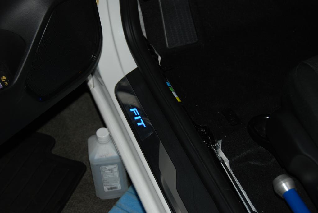 Name: 2015HondaFitDoorSillInstallOct72014LeftClose.jpg
Views: 1160
Size: 42.4 KB