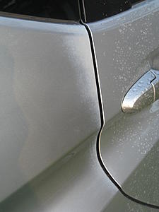 Paint freely peeling off?-img_1937.jpg