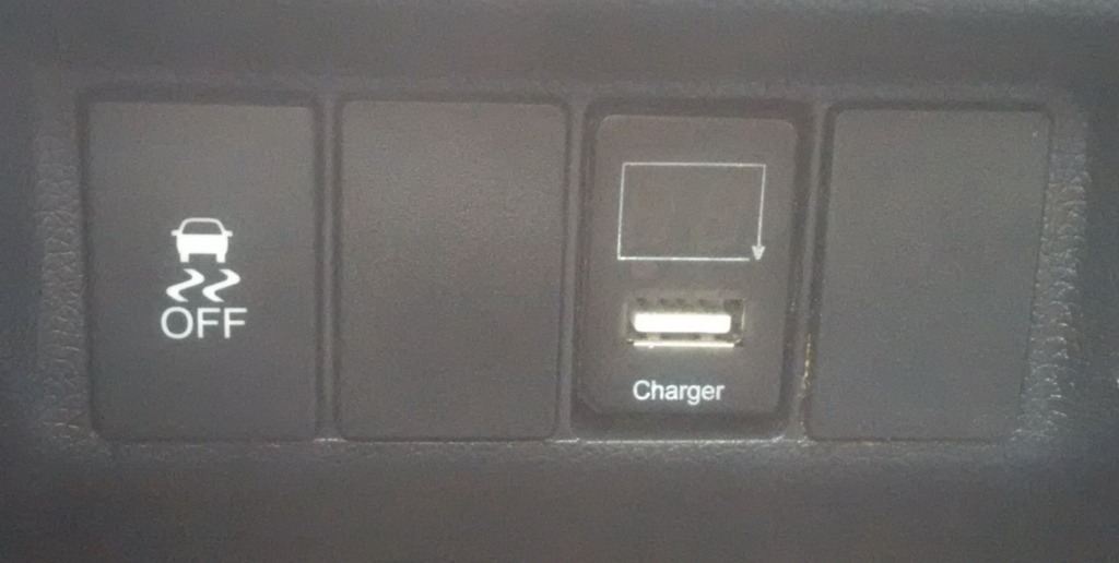 Name:  USB%20Toyota%20Volt.jpg
Views: 539
Size:  93.5 KB