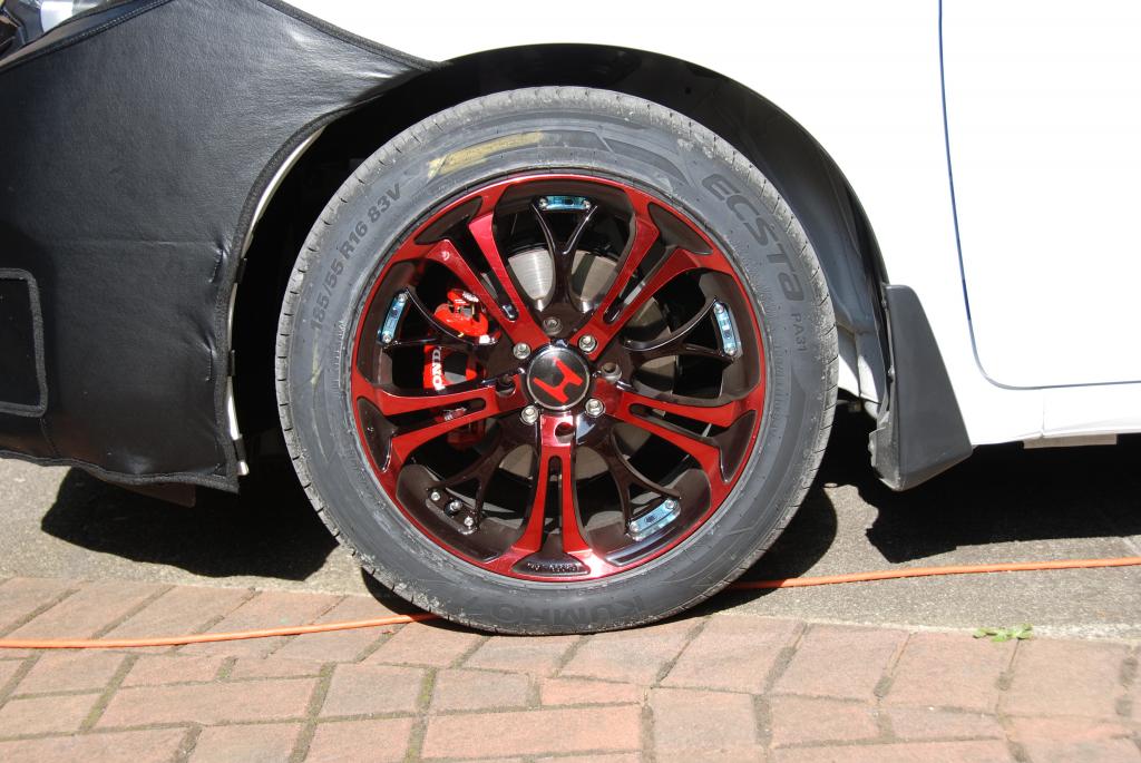 Name:  2015HondaFitOct72014FirstdrivetotestSounddeadeninginstallFrontwheel.jpg
Views: 4472
Size:  102.4 KB