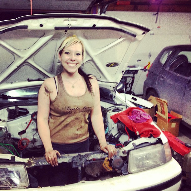 Name:  EngineBay_zps15340f45.jpg
Views: 38
Size:  114.5 KB