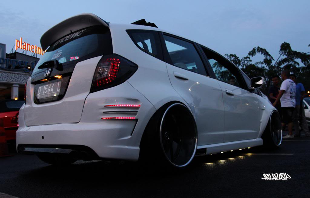 Name:  VIP-Jazz-2_zps2afc58bf.jpg
Views: 681
Size:  57.1 KB