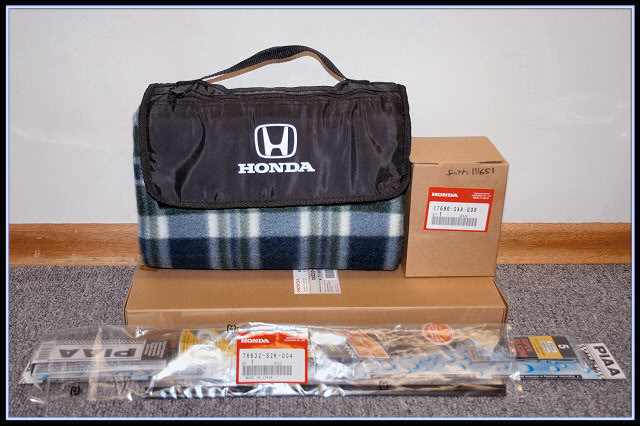 Name:  accessories.jpg
Views: 110
Size:  66.2 KB