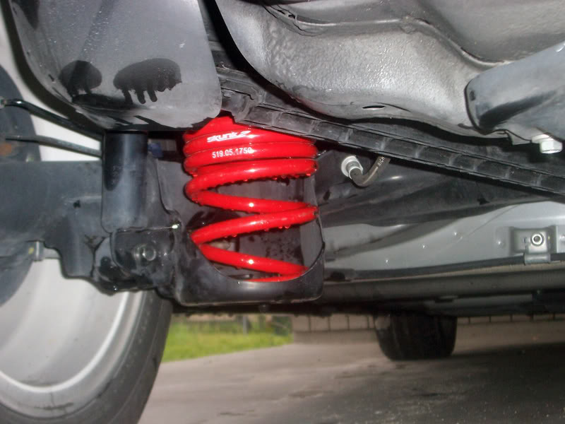 Name:  RearSpring.jpg
Views: 72
Size:  70.3 KB