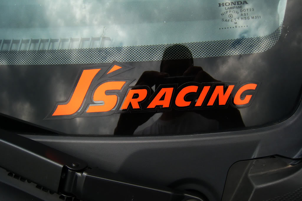 Name: jsracingvinyl.jpg
Views: 558
Size: 95.4 KB