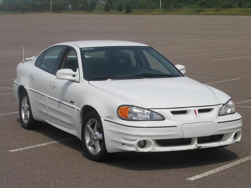 Dad has kept his 1999 Pontiac Grand Prix GTP for me until I can drive it.  Finally got my permit today! : r/projectcar