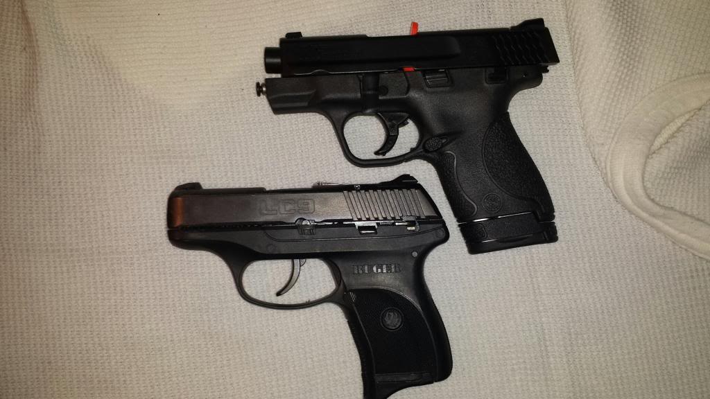 Name:  SampWvsRuger_zpsb1974684.jpg
Views: 103
Size:  80.2 KB