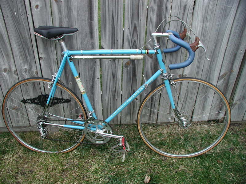 Name:  Paramounthitch-04.jpg
Views: 104
Size:  97.3 KB