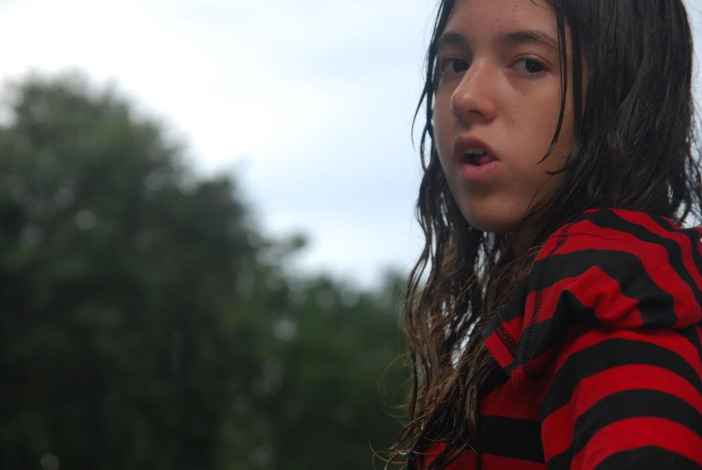 Name:  intherain021.jpg
Views: 114
Size:  68.3 KB