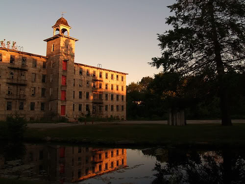 Name:  1234466727_e0a130ebc8.jpg
Views: 39
Size:  44.2 KB