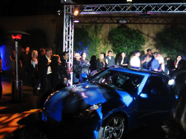 Name: crowd_03.jpg
Views: 54
Size: 56.2 KB