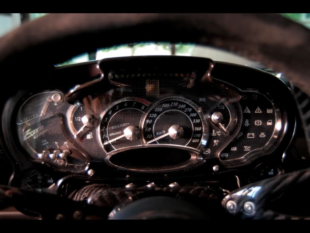 Name:  2009-Pagani-Zonda-Cinque-Gauges-2-1.jpg
Views: 408
Size:  99.5 KB