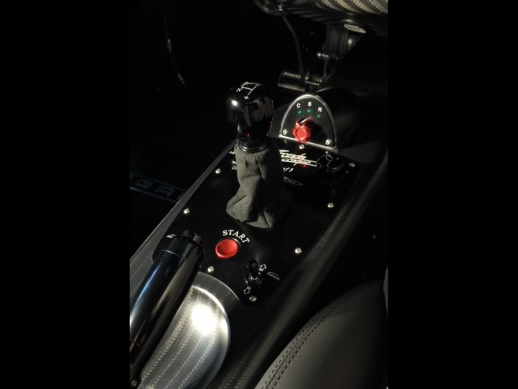 Name:  2009-Pagani-Zonda-Cinque-Console-12.jpg
Views: 368
Size:  49.7 KB