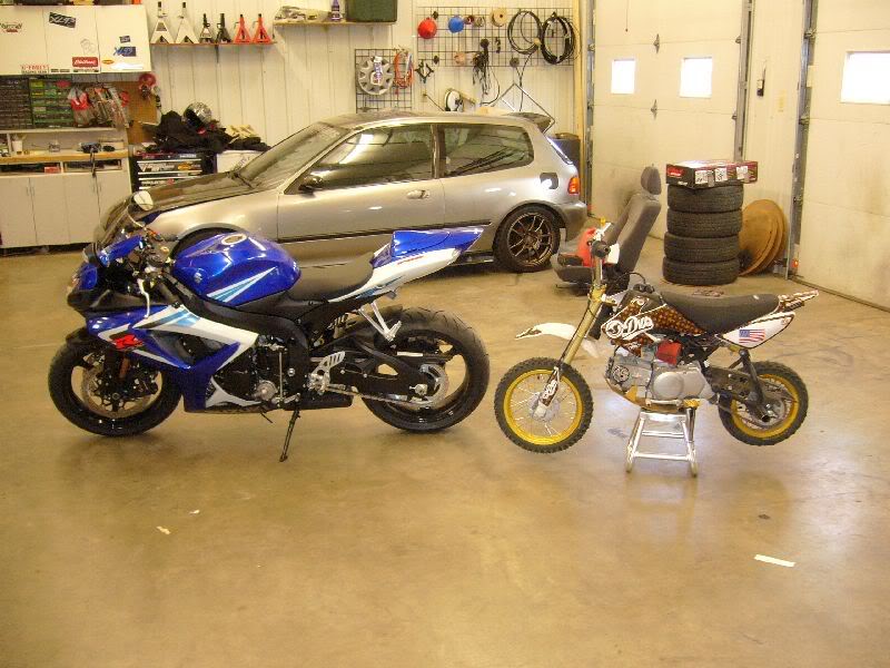 Name:  gsxr750.jpg
Views: 144
Size:  94.3 KB